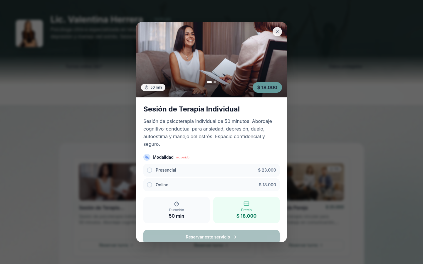 Detalle del servicio con foto, modalidad presencial/online, duración y precio